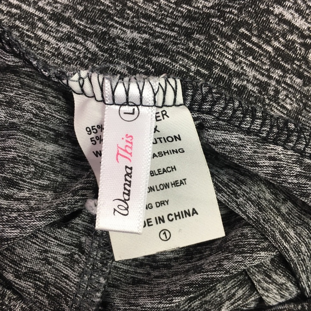 💜SOLD💜Flattering “Butt Scrunch” Marled Grey - Picture 6 of 8